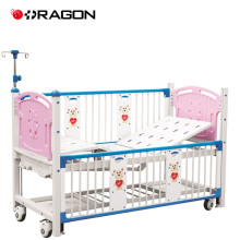 Cama deluxe ajustável dos desenhos animados do berço de bebê de DW-919A para hospitais